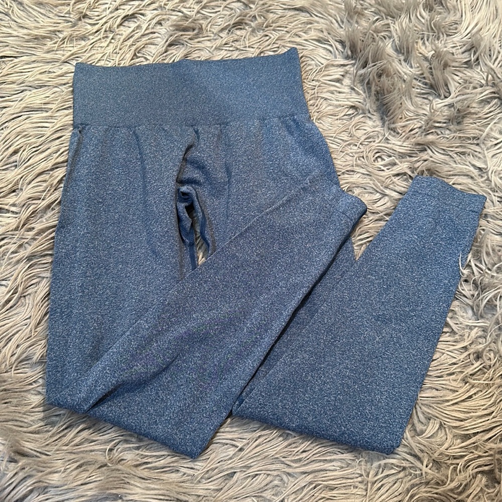 Amazon High-Waist Leggings